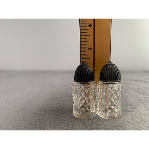 Vintage Diamond Cut Glass Salt & Pepper Shakers with Black Tops 1950s - Picture 4 of 7